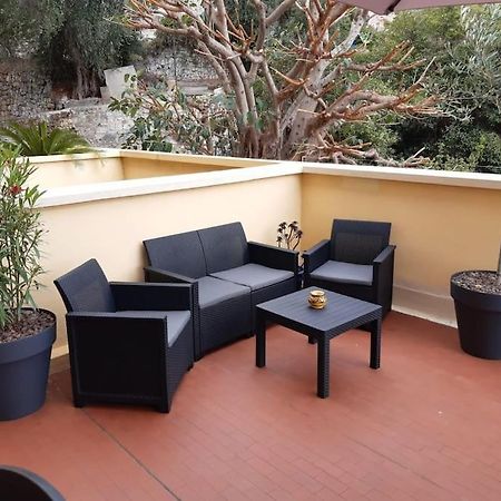 Le Garavan, Superbe Studio Vue Mer Et Vieux Menton Exteriér fotografie